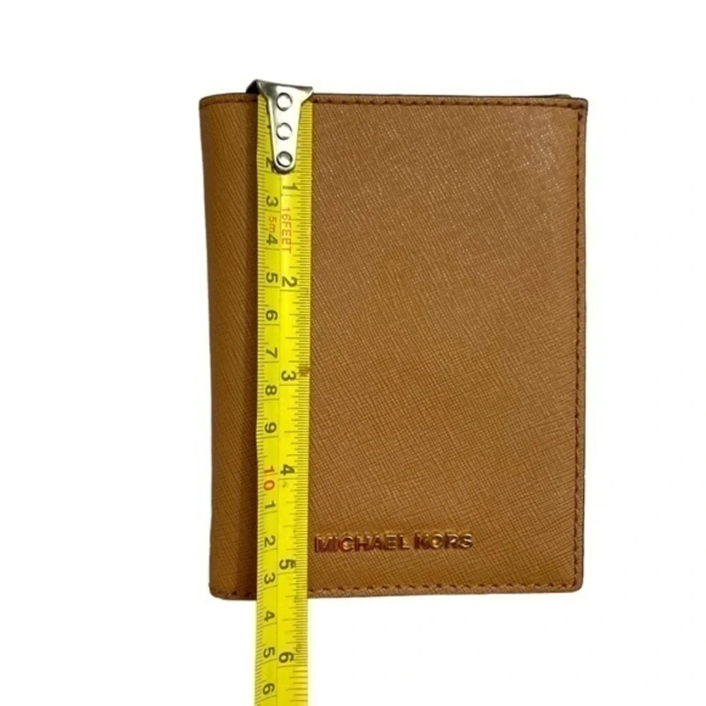 Michael kors light brown leather passport case